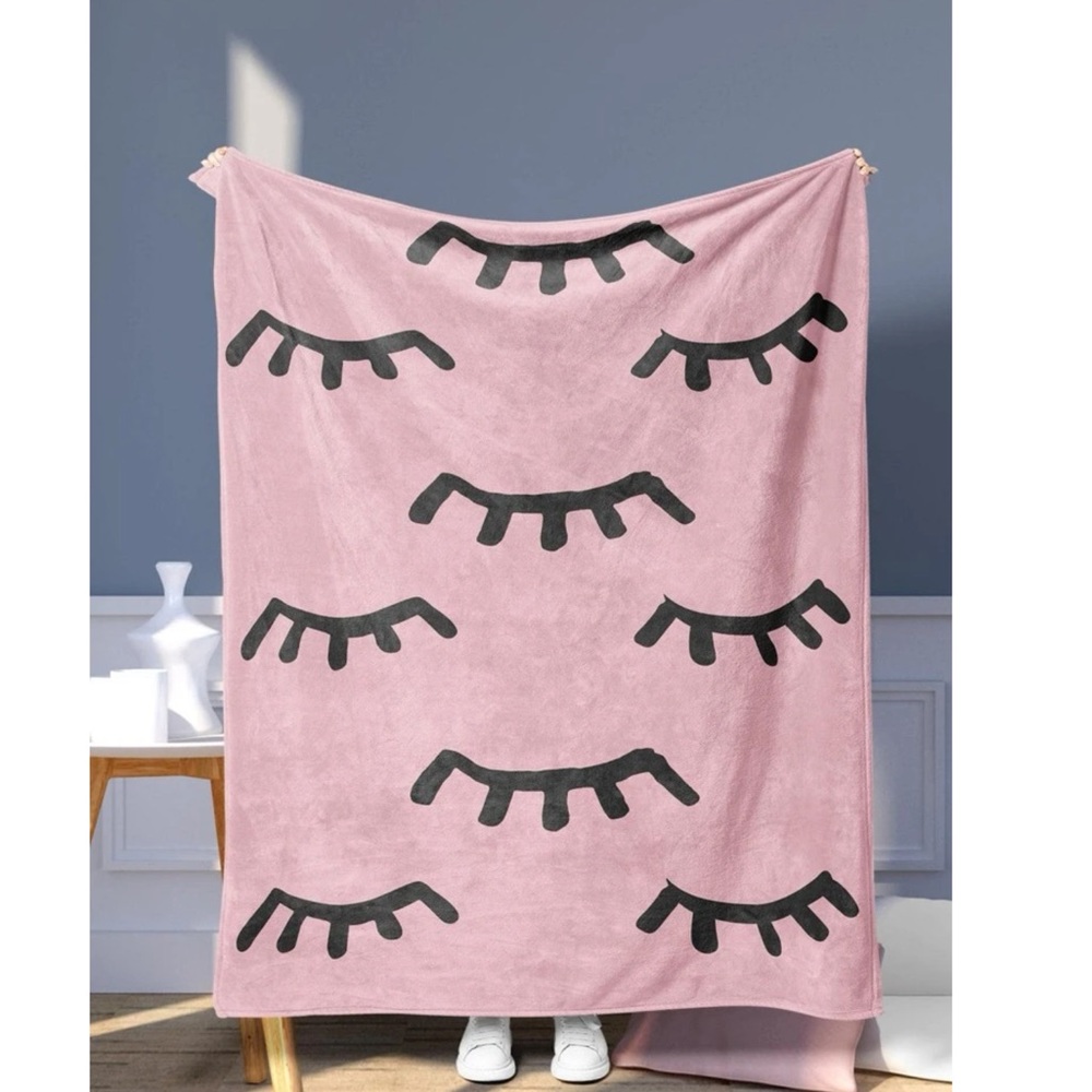 Throw Blanket 🏡